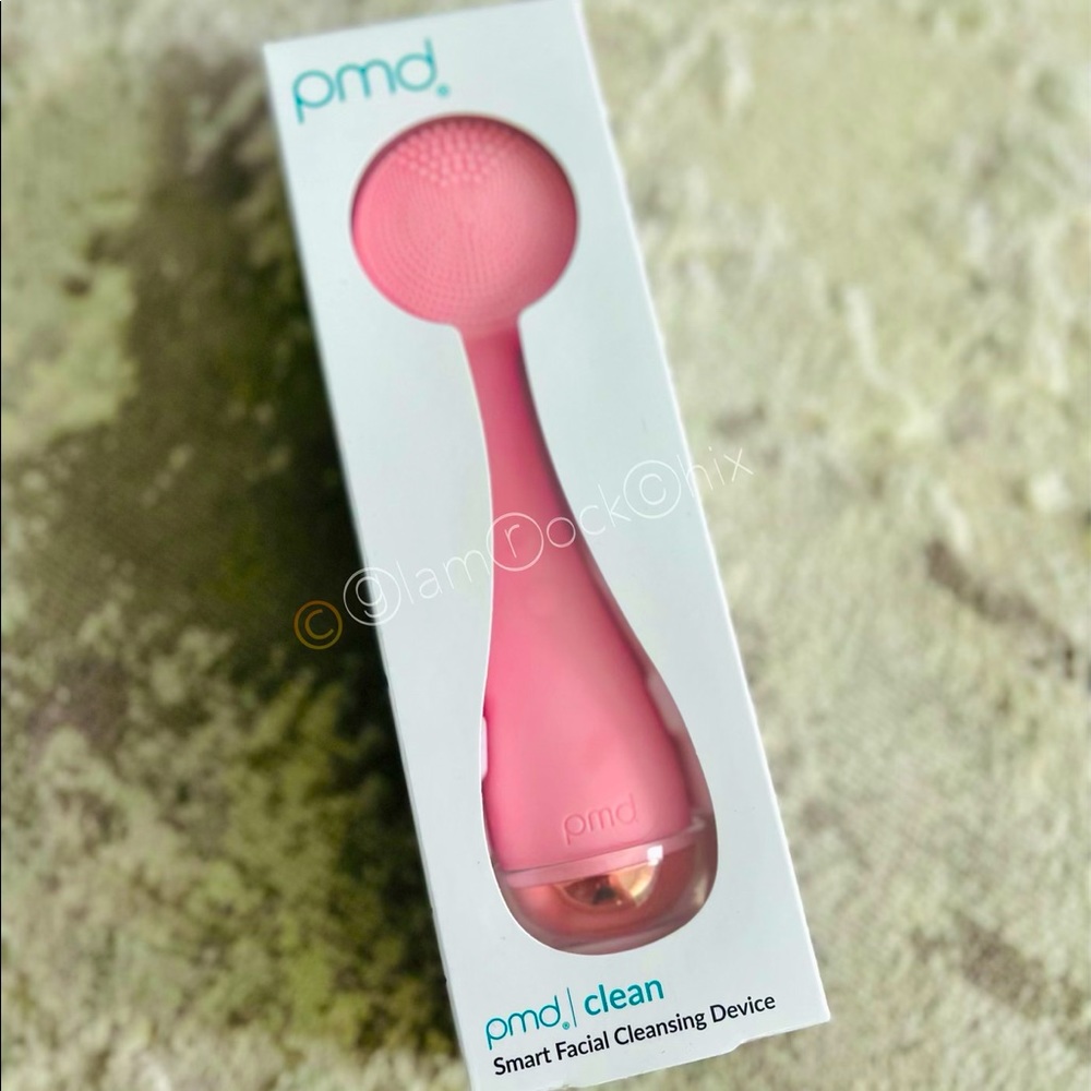 PMD Clean Smart Facial Cleansing Device - BNIB!